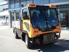 
								
								Kommunalfahrzeuge:
								LADOG  - LADOG T-1400
								